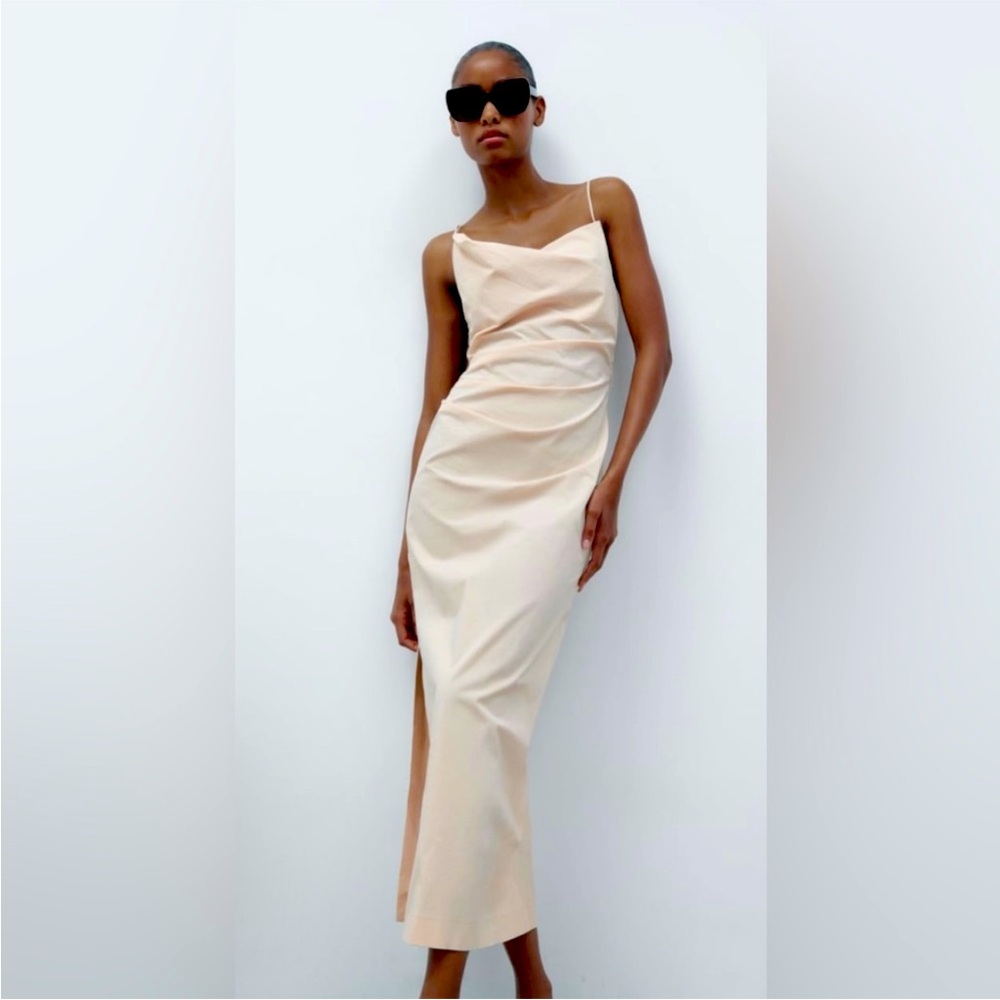 Zara cream colored dress size XS. Never worn!